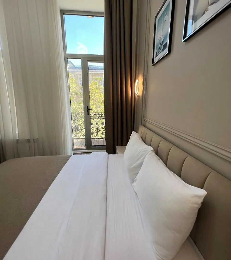 Callisto Hotel Baky 4*,
